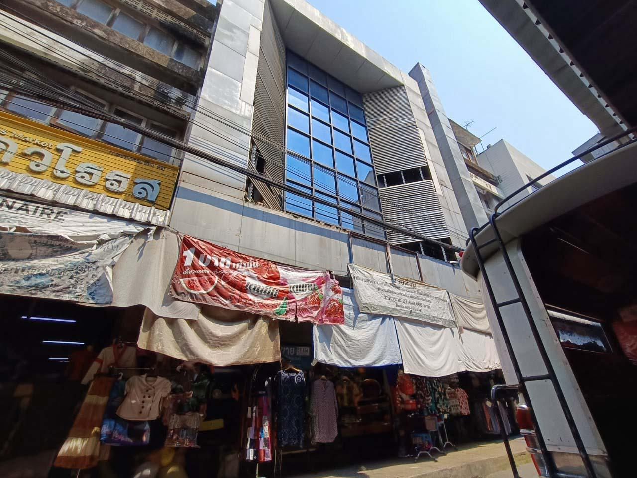 สำนักงาน ตลาดวโรรส
