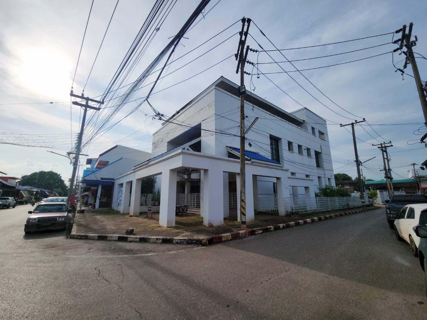 สำนักงาน ประจันตคาม
