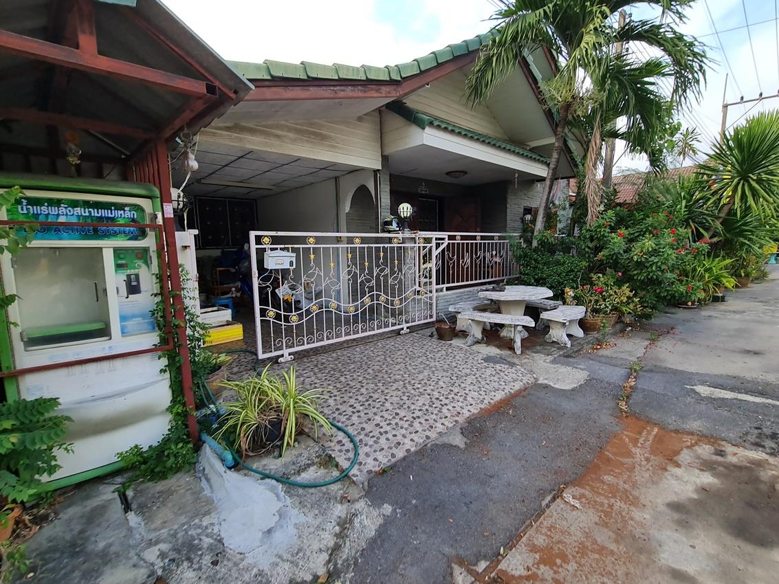 บ้านแฝด ธราดลบุรี  ธัญบุรี