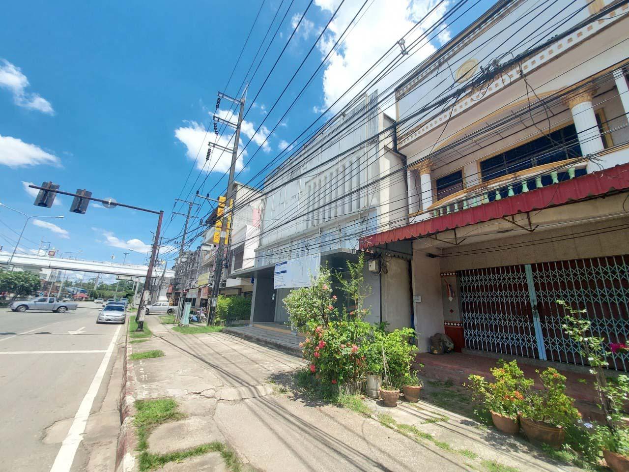 สำนักงาน  ย่านตาขาว