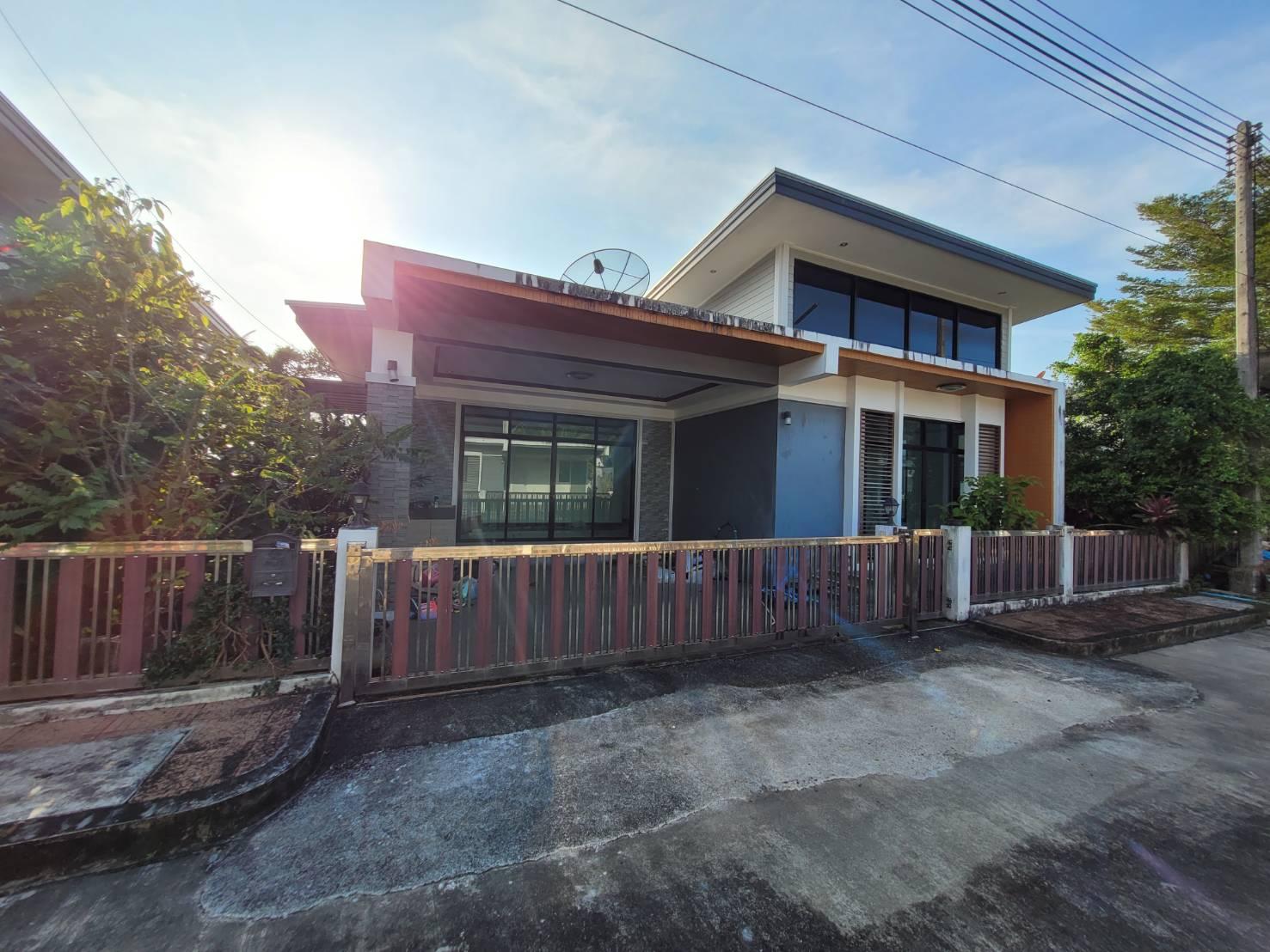 บ้านเดี่ยว ว.แลนด์เฮ้าส์ (น้ำน้อย) หาดใหญ่