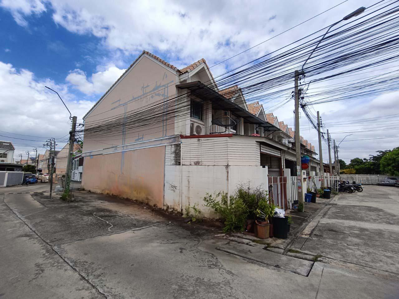 ทาวน์เฮ้าส์ รัชธานี 9 สายไหม