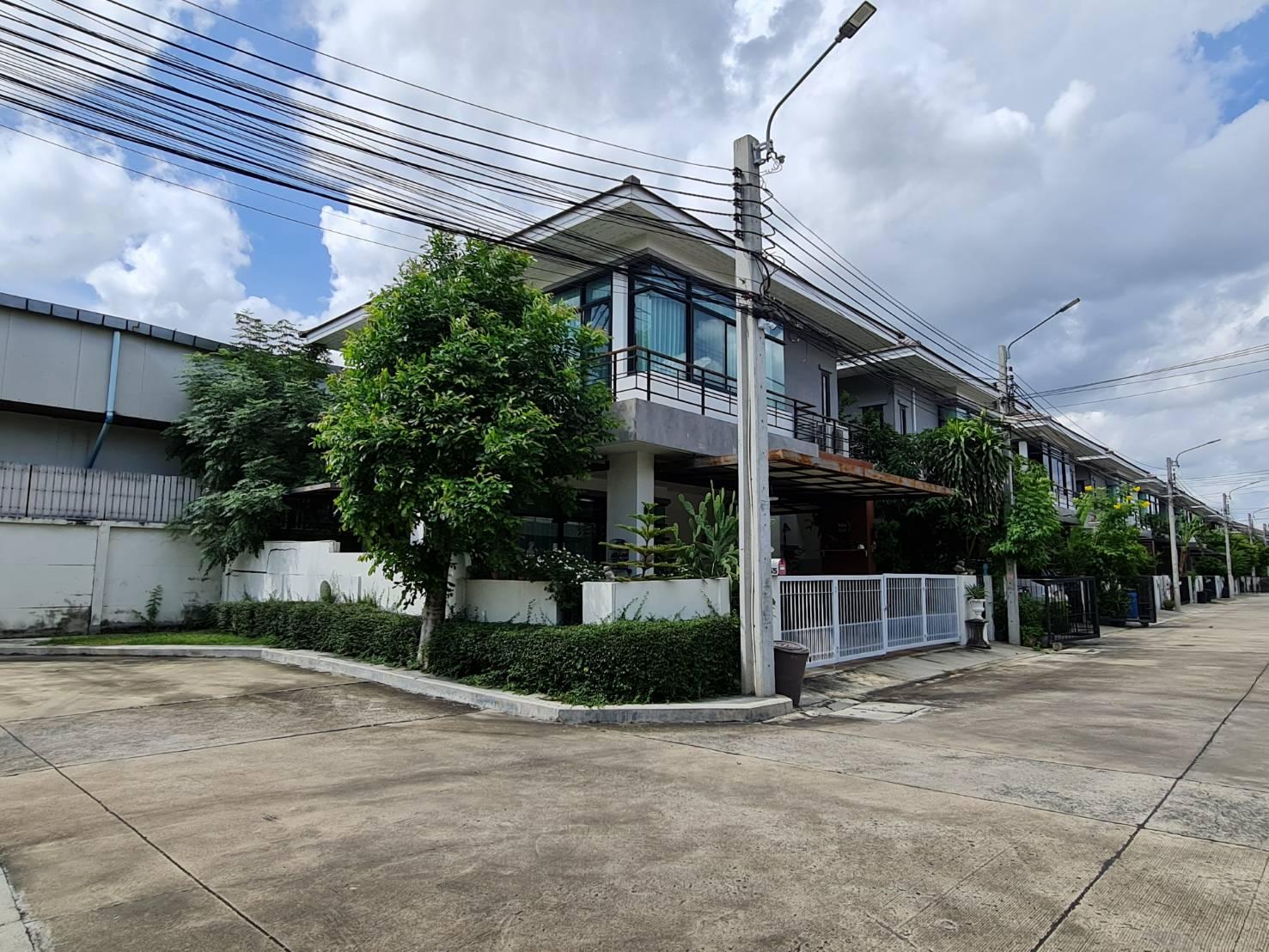บ้านแฝด บ้านเปี่ยมสุข รัตนาธิเบศร์-บางบัวทอง