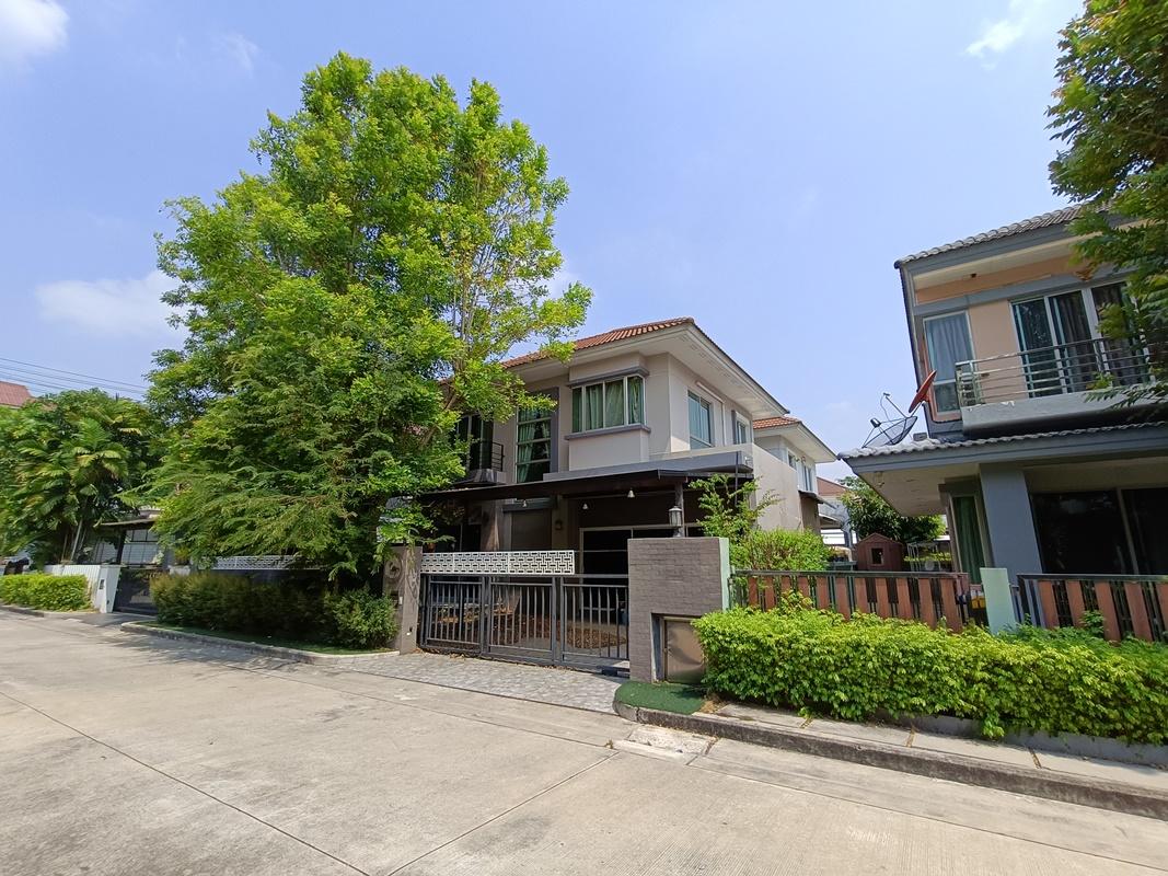 บ้านเดี่ยว ไลฟ์ บางกอก บูเลอวาร์ด ปิ่นเกล้า-เพชรเกษม