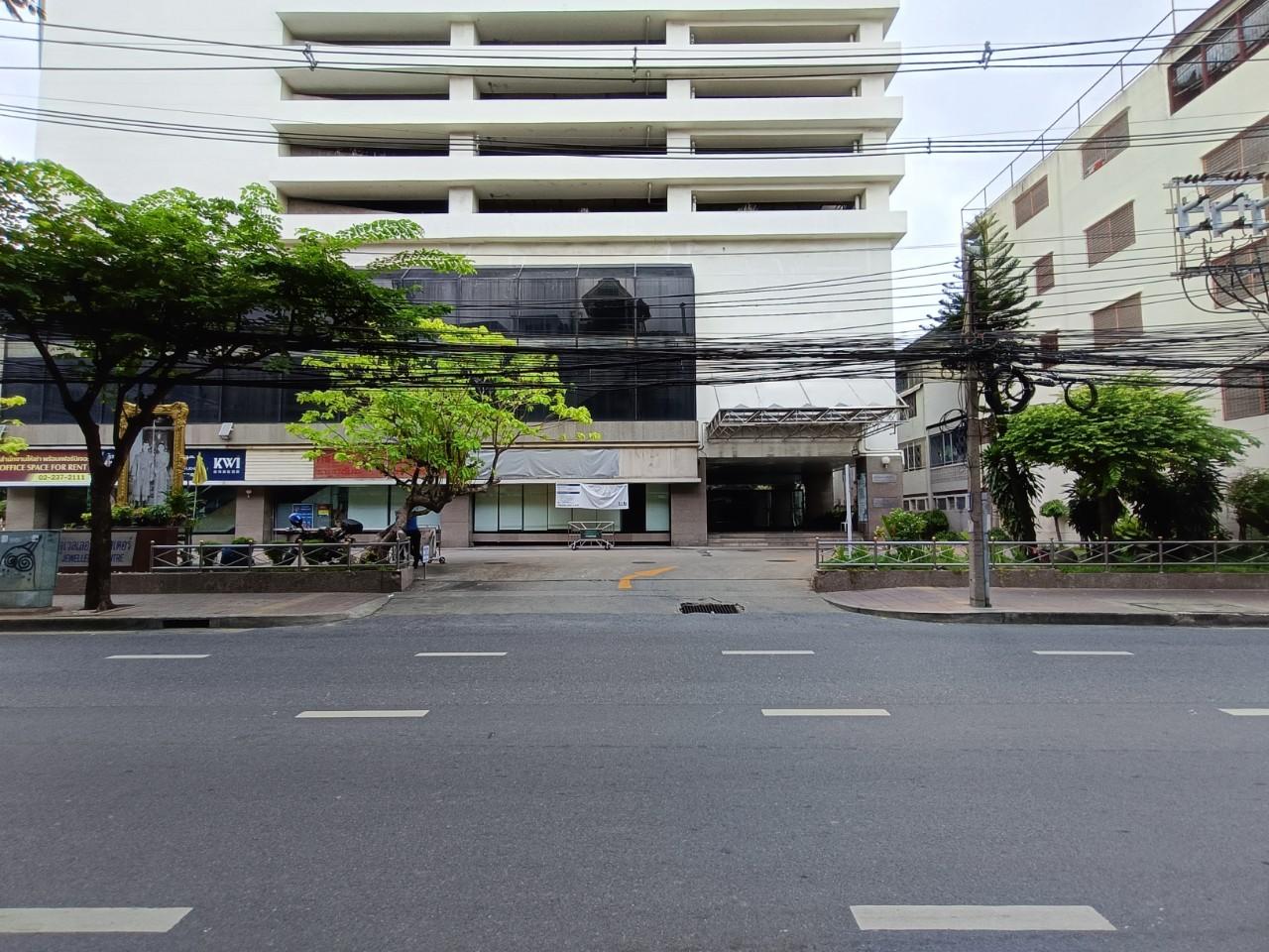 สำนักงาน(ห้องชุด) สี่พระยา