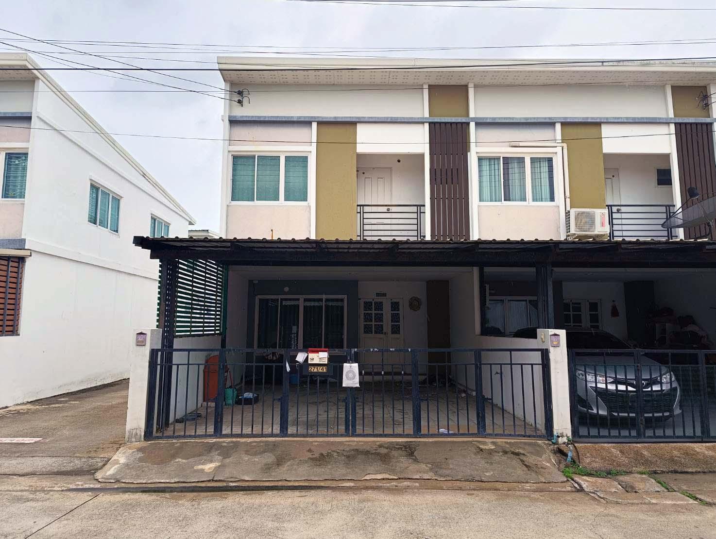 ทาวน์เฮ้าส์ บ้านร่มไม้ ปากเพรียว